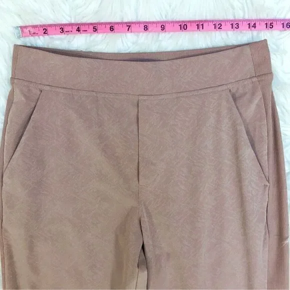 ATHLETA Brooklyn Textured Ankle Pant 982287 in Grain Camo Mocha Latte Size 8 - Picture 10 of 14